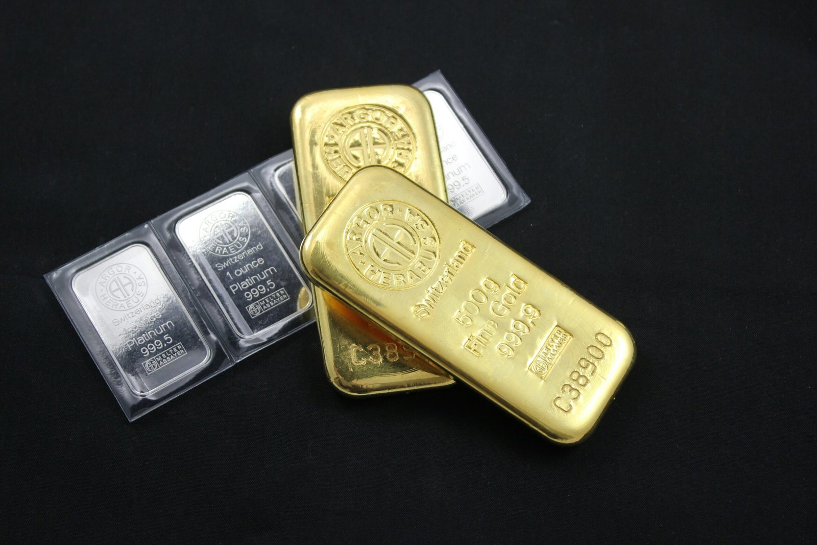 Investing in Gold and Silver in Today’s Market: A Comprehensive Guide gold and silver oval case